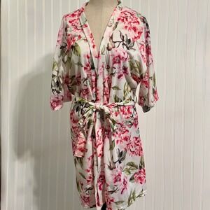 Show Me Your Mumu Robe OS Floral Pink White Bridal Getting Ready Boho Resort